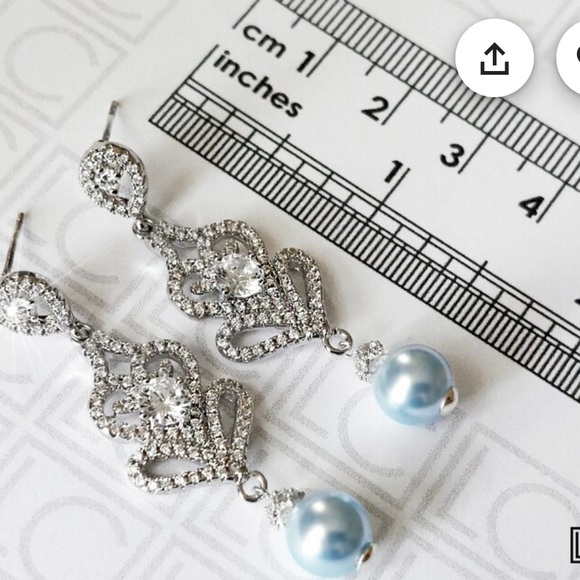 Blue pearl bracelet and earrings - Picture 14 of 16